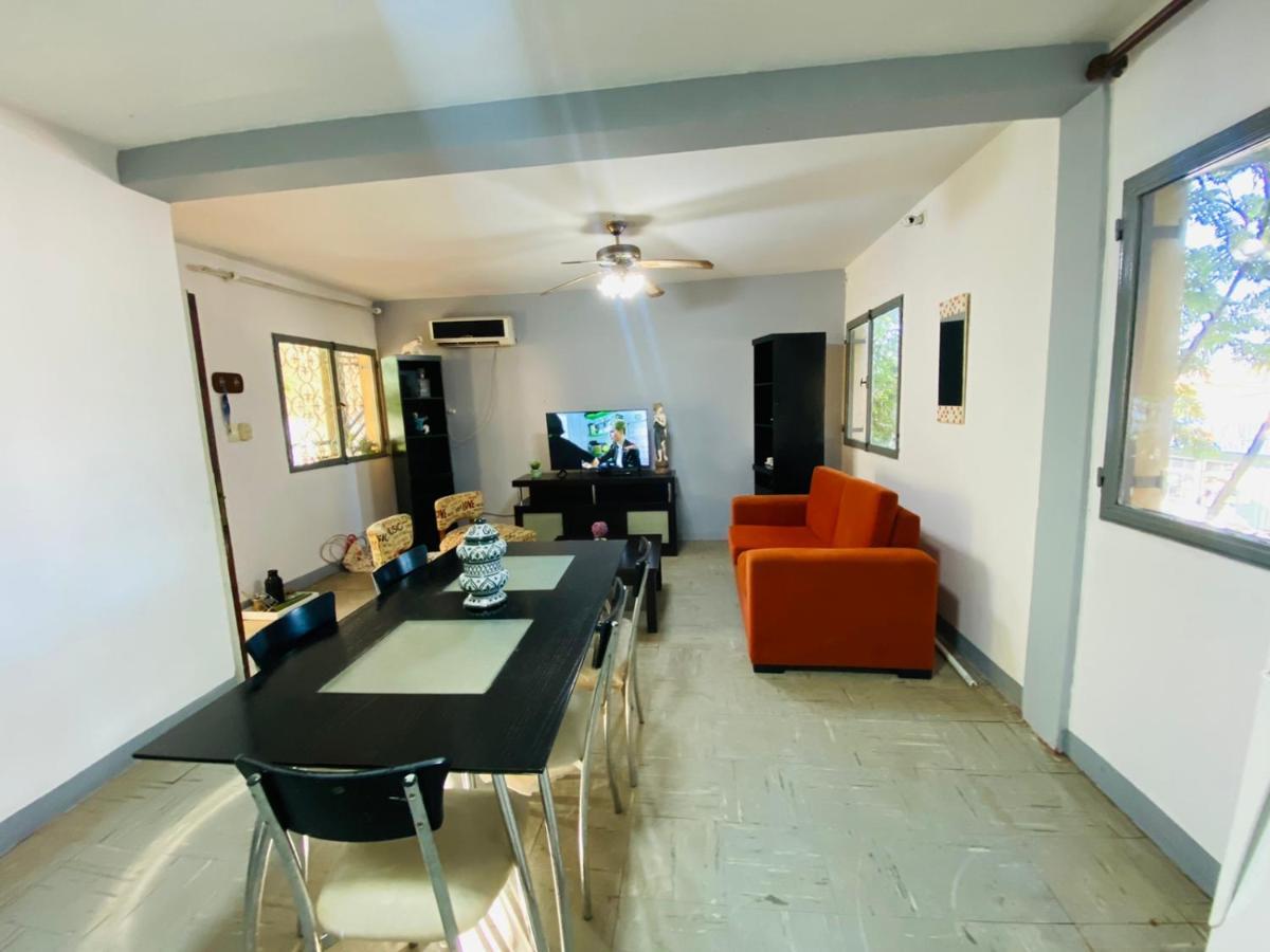 House G&S, Depto Con 3 Dormitorios Para 7 Personas Pleno Centro De La Ciudad Пуерто Игуасу Екстериор снимка